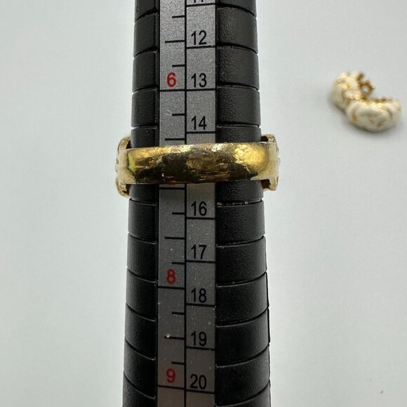 Vintage Kenneth Jay Lane Jewelry Set Gold Tone Cream Ring Clip-On Earrings - Picture 16 of 16